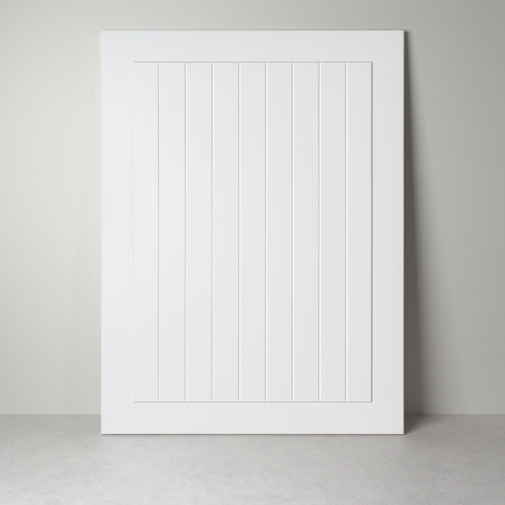 Hampton 19 mm front for IKEA furniture, white lacquer, frame with a vertically grooved panel