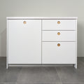 Kitchen cabinet with Round Oak fronts, white lacquer and round oak-lined handles, front view