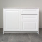 Kitchen cabinet with Vienna fronts in white lacquer, front view