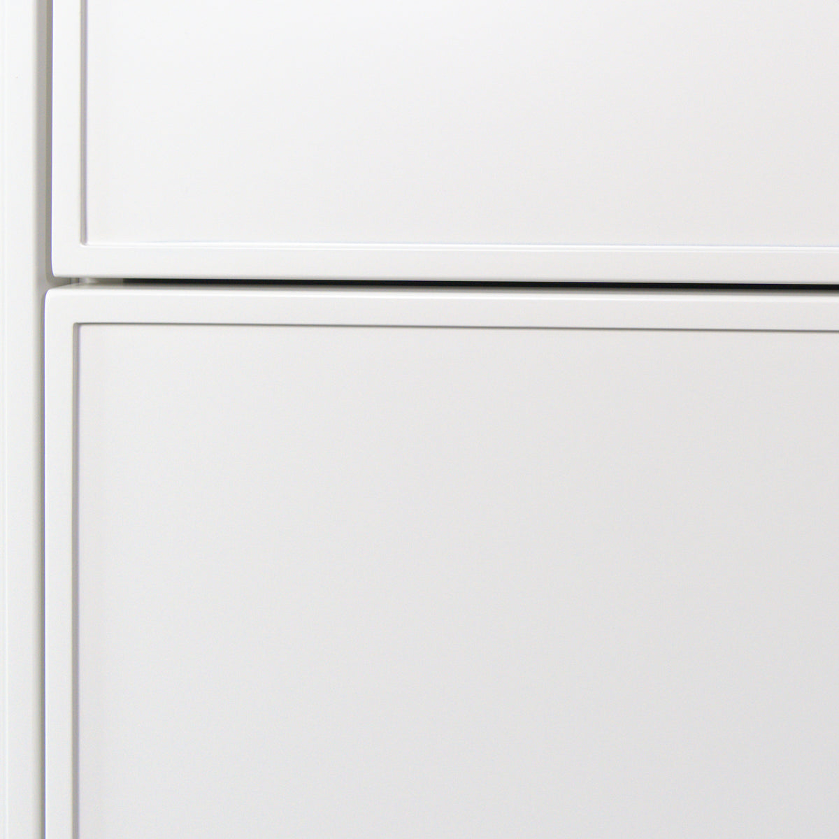 Drawers with Linea fronts close up, 12 mm frame and the gap between drawers, white lacquer