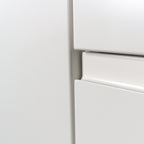 End of the handle undercut at the side edge of a drawer, Milled Handle front in white lacquer